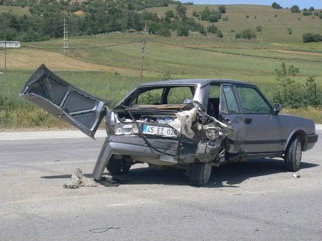 Boz&uuml;y&uuml;k te Trafik Kazası, 2 Yaralı 1