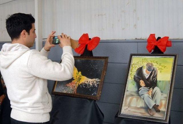 Liseli &Ouml;ğrencilerin Resim Sergisine Yoğun İlgi 1