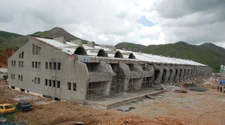 Belediye Başkanı Alaydın Hal Binası İnşaatını Gezdi