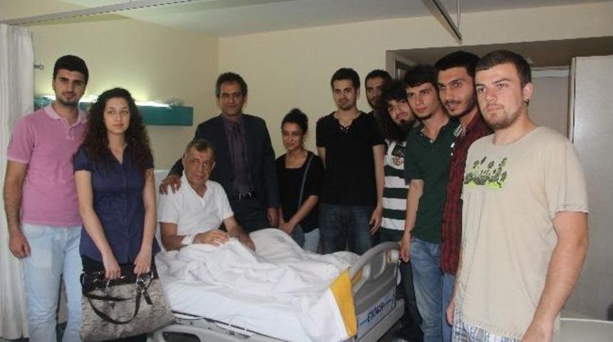 Rekt&ouml;r &Ouml;zer&rsquo;den İrfan Erdem&rsquo;e Ziyaret