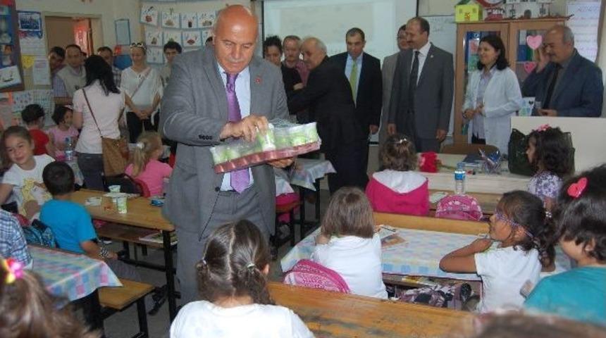 &Ccedil;aycuma&rsquo;da S&uuml;t Ve Ayran Dağıtıldı