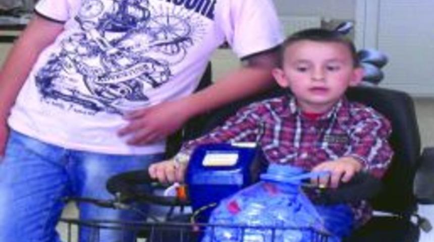 Miniklerin Kapak Kampanyası S&uuml;r&uuml;yor