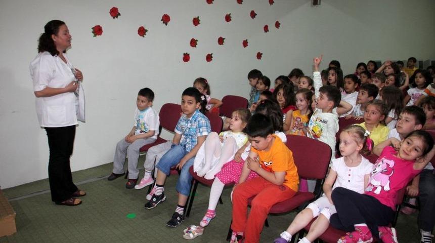 Goncalı &Ouml;ğrencilere Ağız Ve Diş Sağlığı Semineri