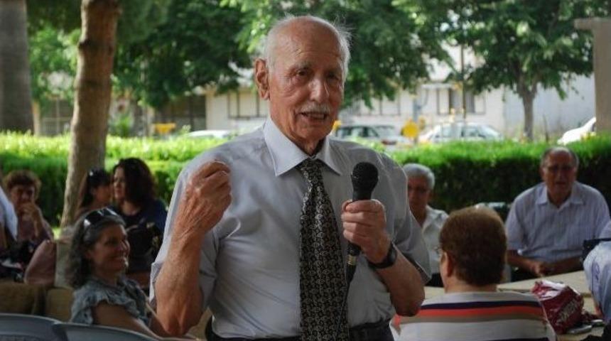 Emekli &Ouml;ğretmenin Gurur G&uuml;n&uuml;