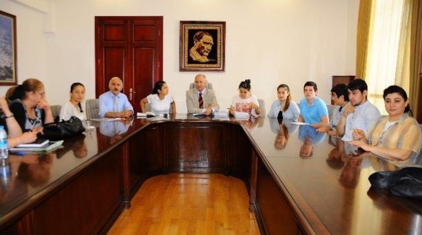 Dev &Ouml;ğrenciler'den Manisa'ya 5 Yeni Eser