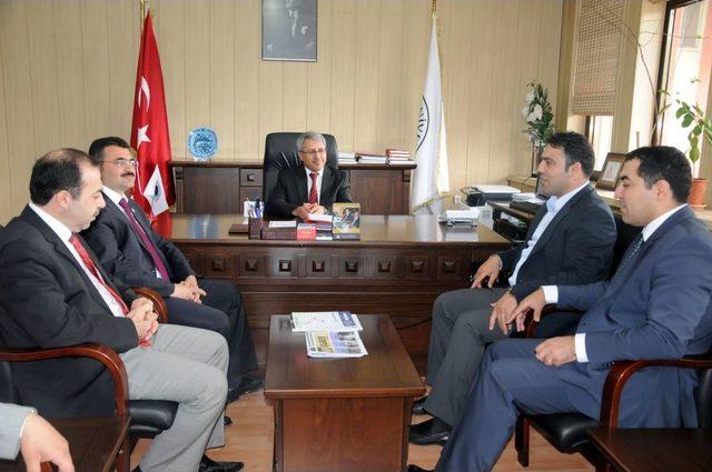 Asrın G&uuml;reş&ccedil;isi&rsquo;nden Batman &Uuml;niversitesine Ziyaret 1