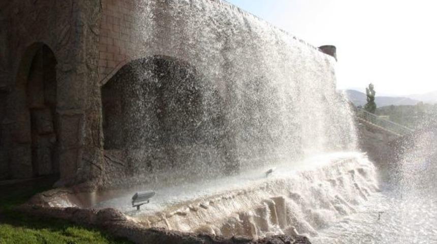 Alaşehir Belediyesi&rsquo;nden Şelalali Dinlenme Alanı