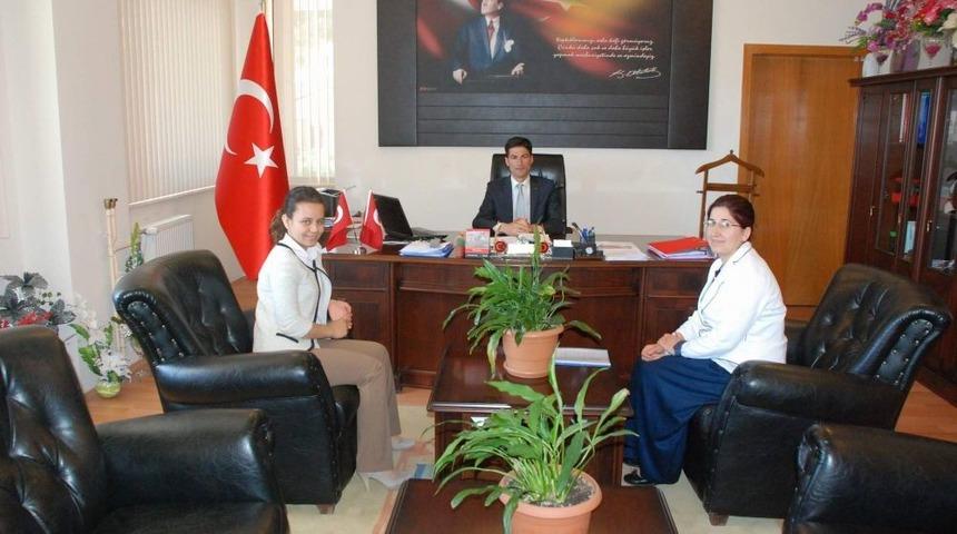 Aydıncık Tapu Ve Kadastro'dan &Ccedil;ikolata Ve Kolanyalı Karşılama