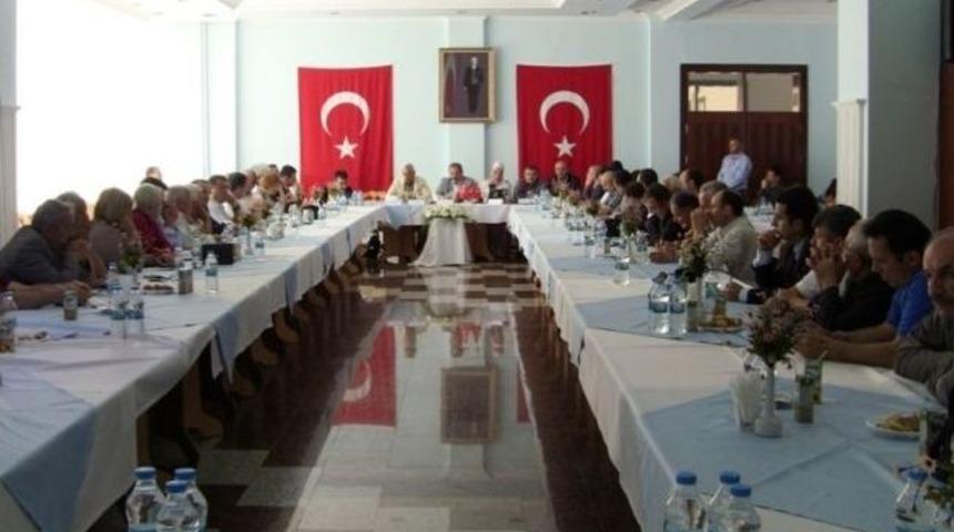 Akil İnsanlar Karadeniz Komisyonu &Uuml;yeleri Artvin&rsquo;de İl Gezilerini Noktaladı