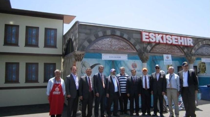 Eskişehir K&uuml;lt&uuml;r&uuml; D&uuml;nyanın &Ouml;b&uuml;r Ucuna Taşındı