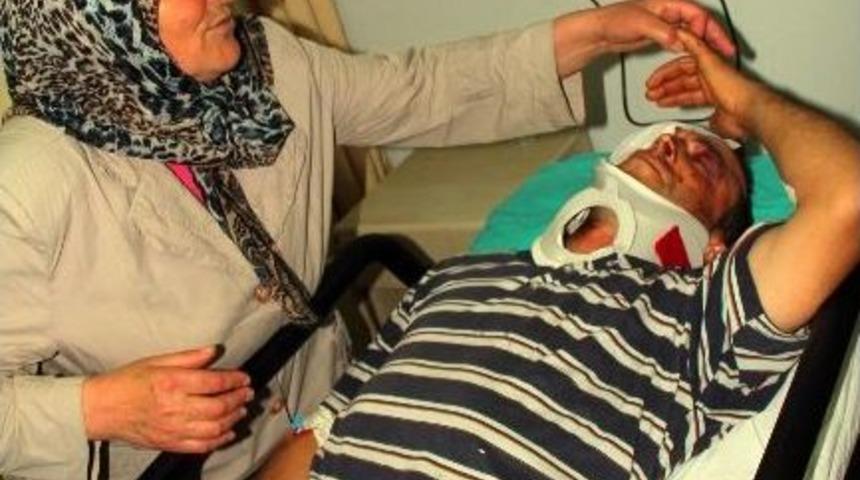 Tren Otomobile &Ccedil;arptı: 3 Yaralı