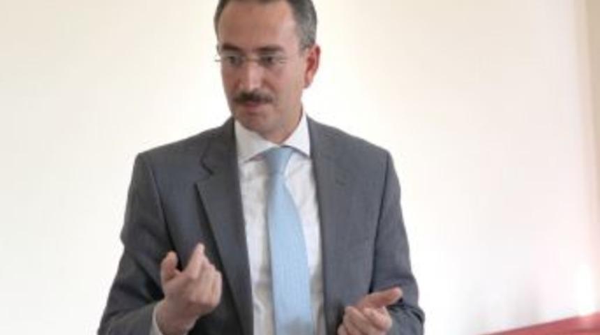 D&uuml;ndar'dan &ldquo;&ccedil;arşambaspor" A&ccedil;ıklaması