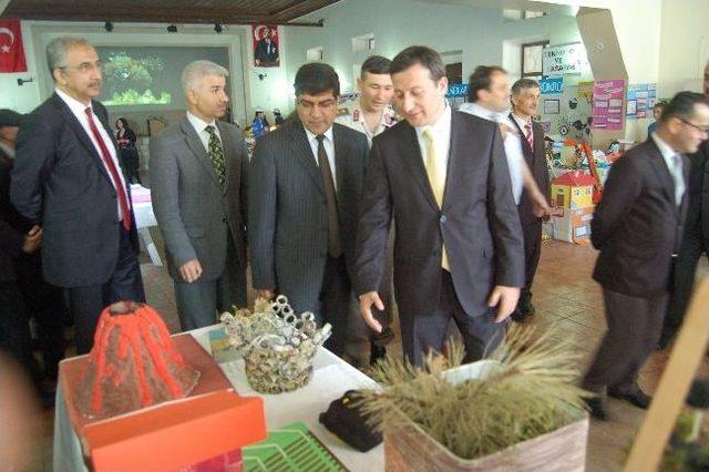 Bilim Şenliklerine Ara&ccedil; Sağlık Meslek Lisesi Damga Vurdu 2