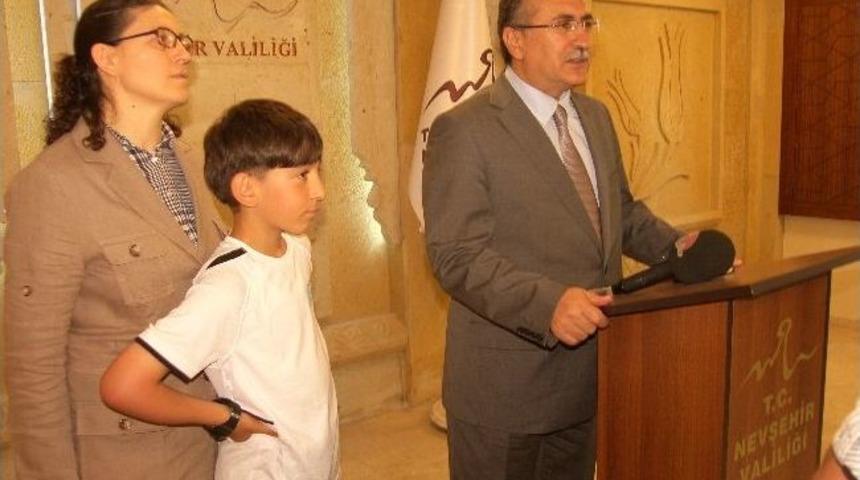 Manisa&rsquo;ya Atanan Vali Abdurrahman Savaş Veda Etti