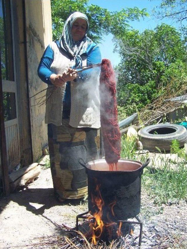 K&ouml;k Boyaları Kendileri Hazırlıyorlar 1