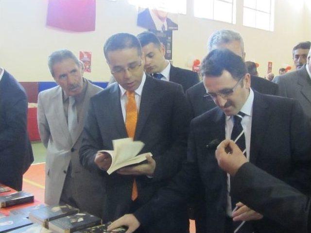 &Ccedil;at&rsquo;ta &ldquo;kitap Fuarı A&ccedil;ıldı 2