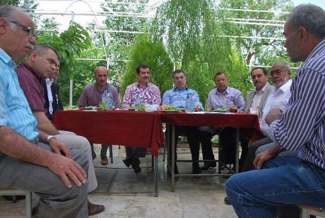 Sandıklı K&ouml;y&uuml; Protokol&uuml; Ağırladı 1