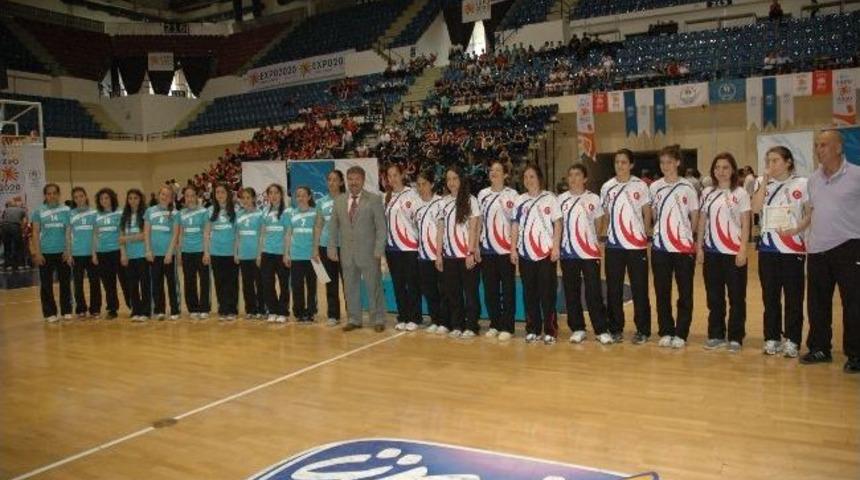 Expo 2020 İzmir Sponsorluğuyla Yarışan D&uuml;nya Ve T&uuml;rkiye Birincisi &Ouml;ğrenciler Rekor Madalya