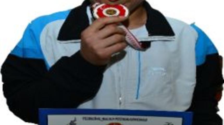 Cengizhan, Balkan &Uuml;&ccedil;&uuml;nc&uuml;s&uuml; Oldu