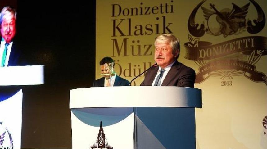 Akaydın, &ldquo;donizetti &Ouml;d&uuml;l&uuml;&rsquo;n&uuml; Fazıl Say Ve Antalya Halkı Adına Alıyorum&rdquo;