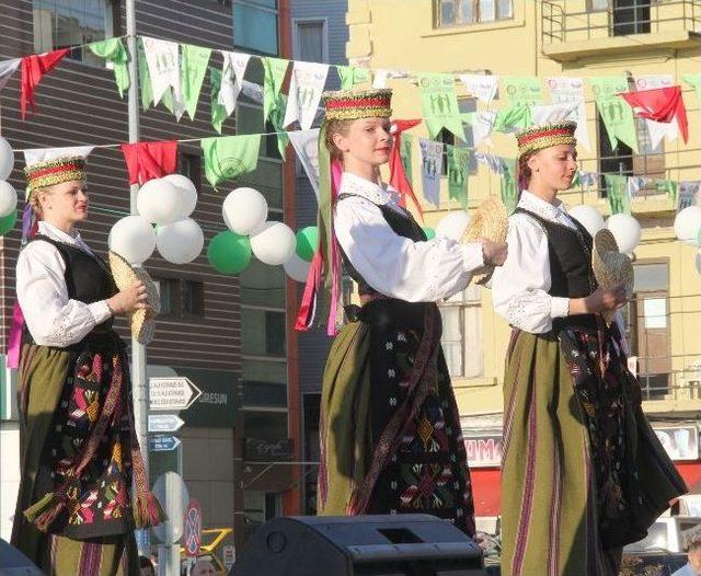 36. Uluslararası Giresun Aksu Festivali Renkli G&ouml;r&uuml;nt&uuml;lerle Devam Ediyor 2