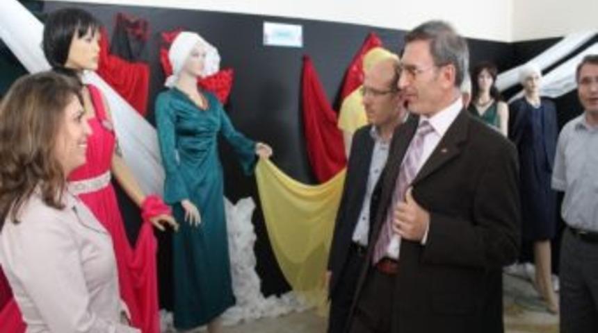 Busmek Kursiyerlerinden Sergi