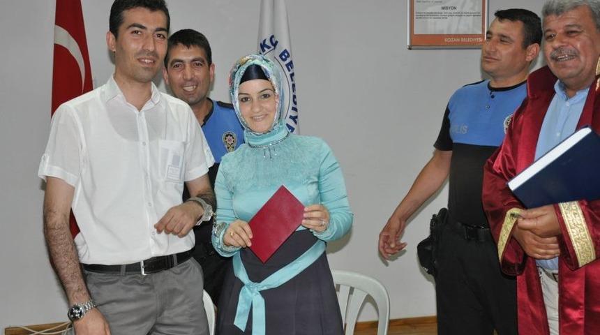 Kelep&ccedil;eyle D&uuml;nya Evine Girdiler