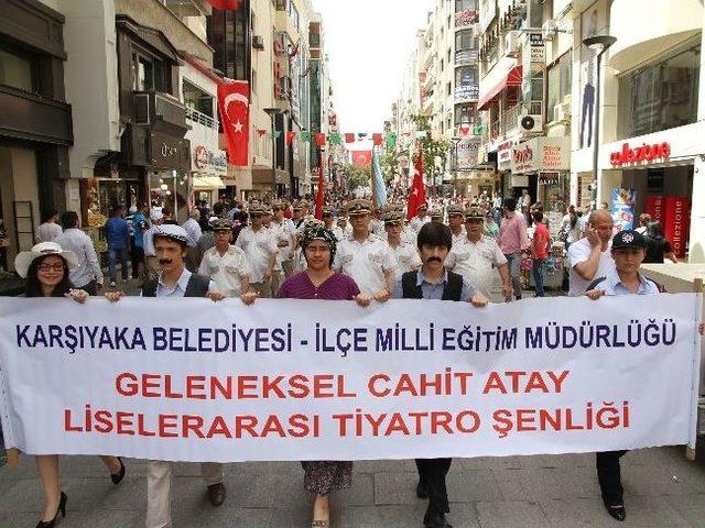 Karşıyaka&rsquo;da Şenlik Bitmiyor Tiyatro Şenliği De &ldquo;perde&rdquo; Dedi 1