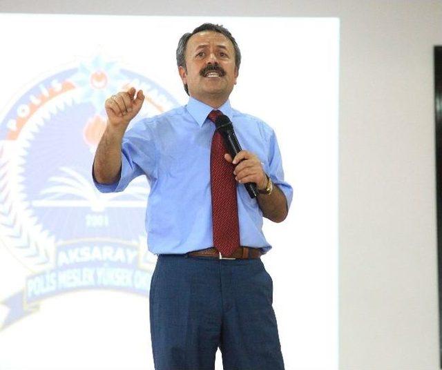 As&uuml; Rekt&ouml;r&uuml; Acar, Polis Adayı &Ouml;ğrencilerle Buluştu 2