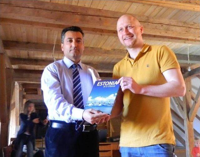 &Uuml;niversite Delegeleri Estonya&rsquo;da &Ccedil;alışmalar Yaptı 1