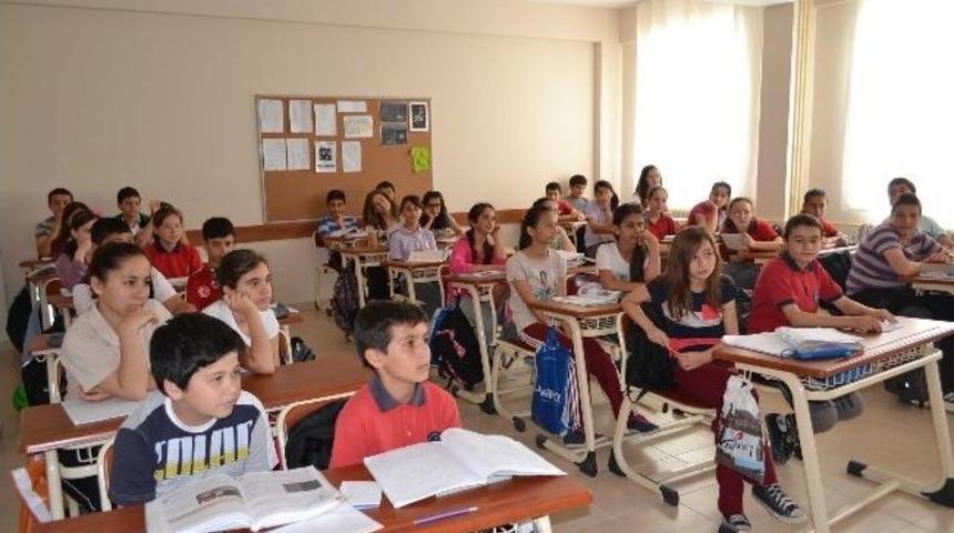 &Ouml;ğrencilere S&uuml;t&uuml;n Faydaları Anlatıldı