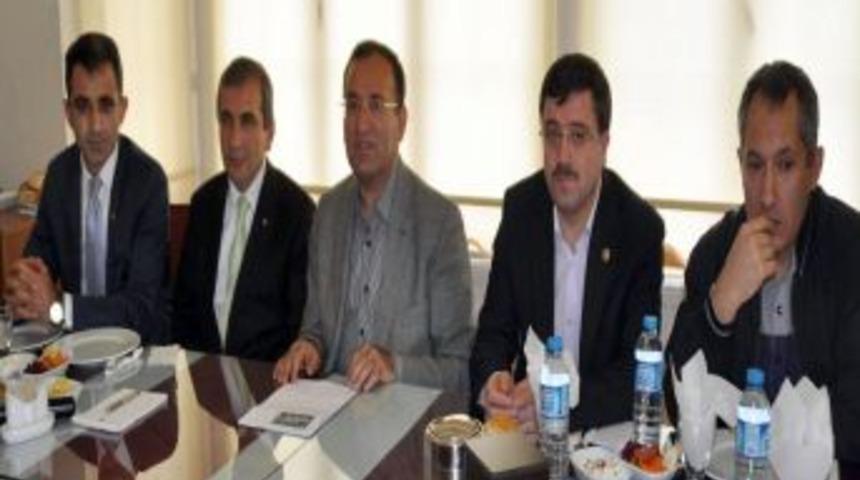 Yozgat Yerk&ouml;y'de Ismi Caddeye Verilen Bekir Bozdağ, Değiştirilmesini Rica Etti