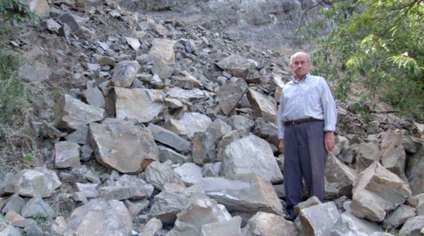 Yama&ccedil;tan Kopan Kayalar Korku Yaşattı