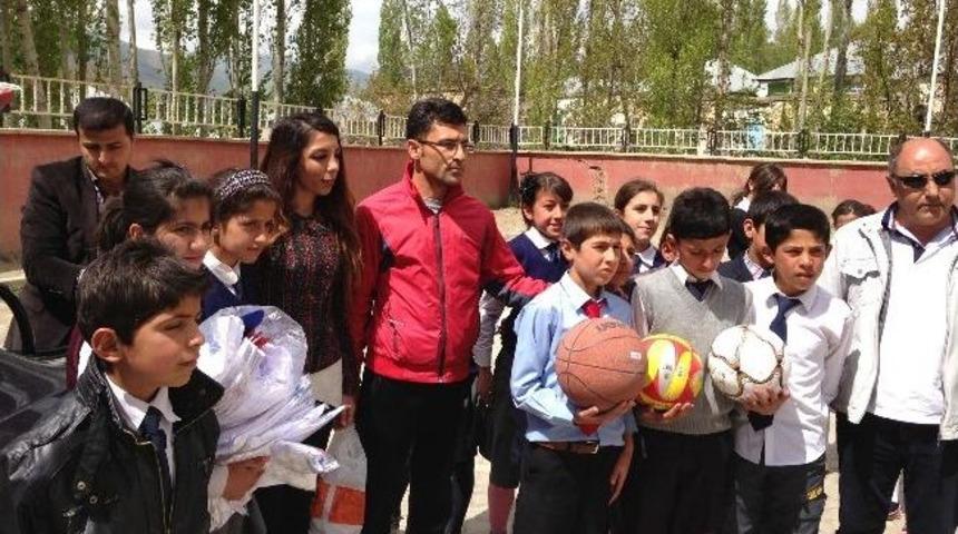 Esendere&rsquo;ye 4 Ayrı Semt Sahası