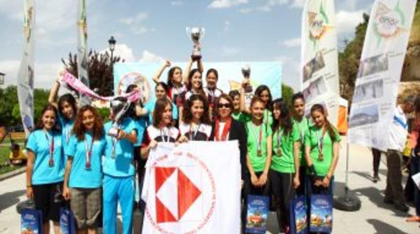 Oryantiring Festivali Renkli G&ouml;r&uuml;nt&uuml;lerle Son Buldu