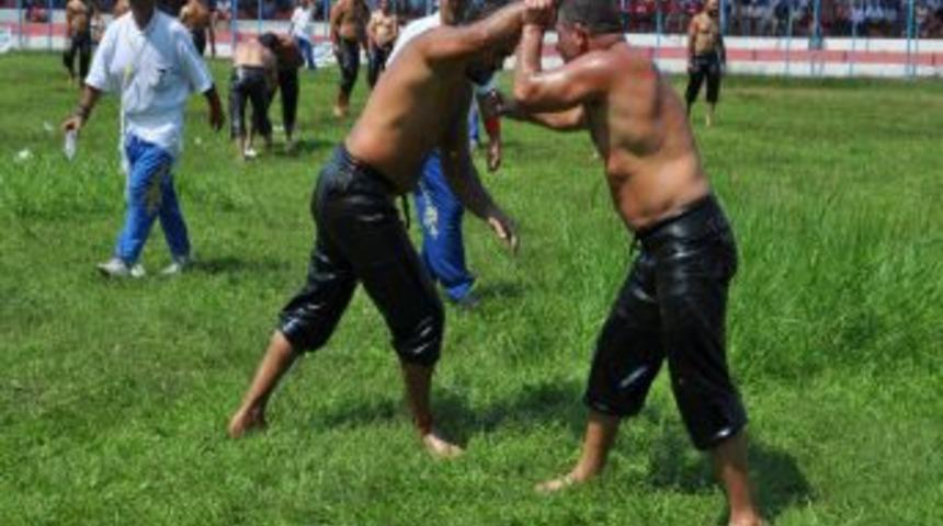 33. Kurtdereli Yağlı G&uuml;reşleri 11 Ağustos'ta Yapılacak