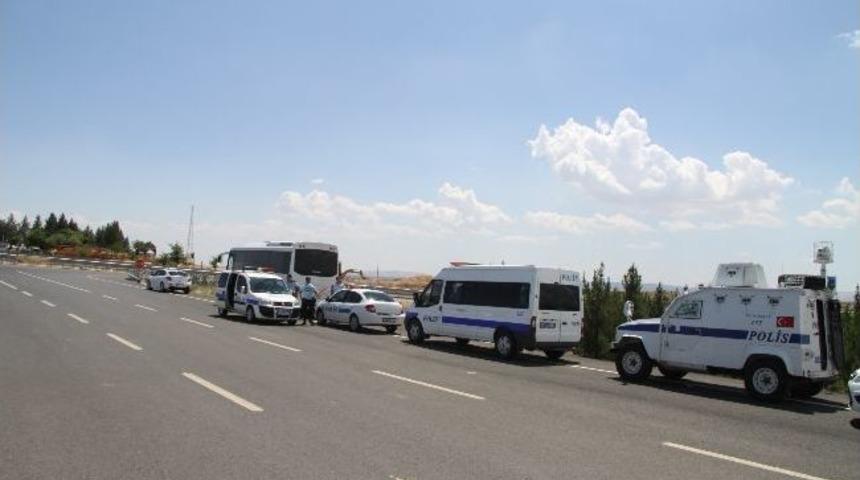 Harran &Uuml;niversitesi'nde Gerginlik S&uuml;r&uuml;yor