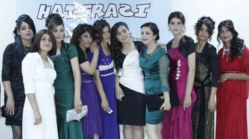 İdil &Ccedil;pl&rsquo;nin Mezuniyet Gecesi