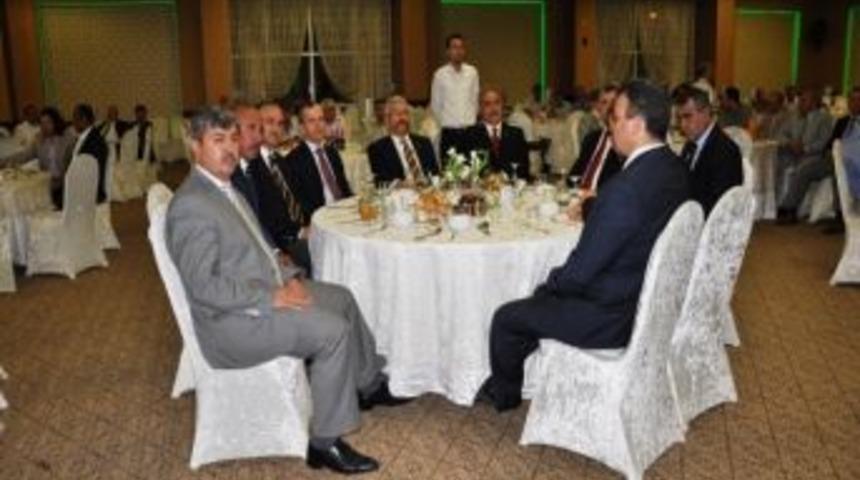 Ok&uuml; İlahiyat Fak&uuml;ltesi İ&ccedil;in 1 Milyon Tl Bağış Toplandı