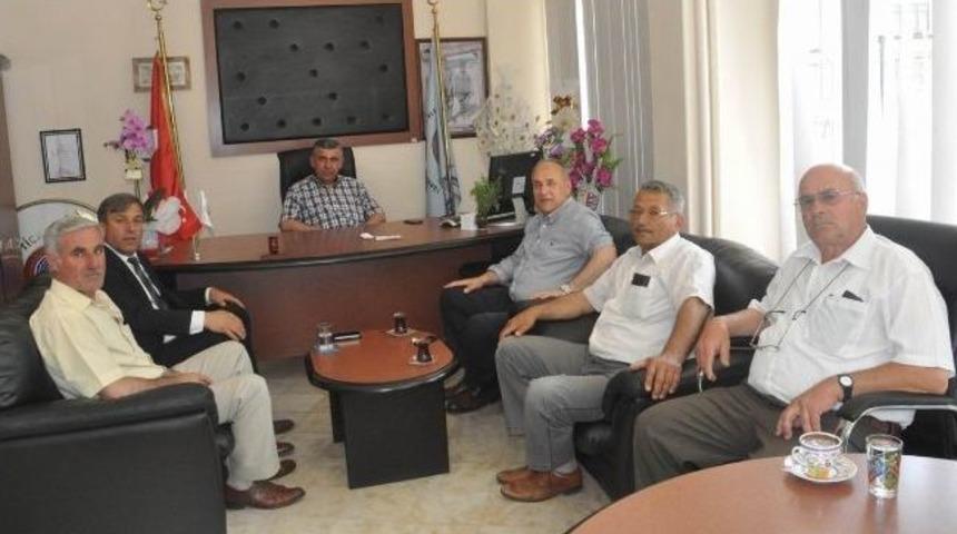 İbrahim Mutlu'ya Tebrik Ziyaretleri S&uuml;r&uuml;yor