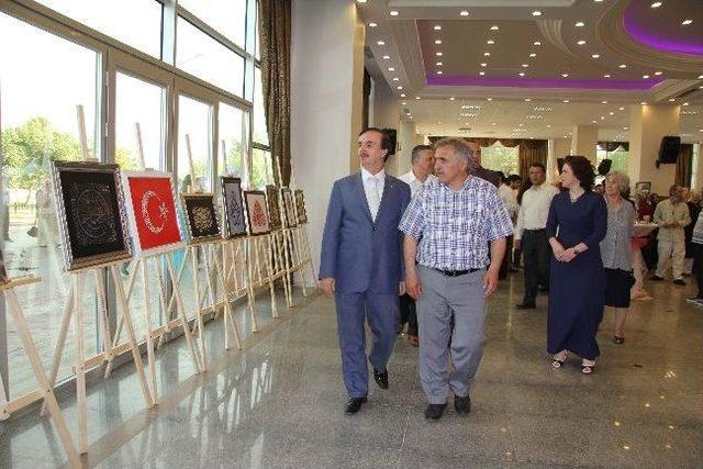 Hendek Halk Eğitim Merkezi Tarafından Resim Ve Naht Sergisi A&ccedil;ıldı 1