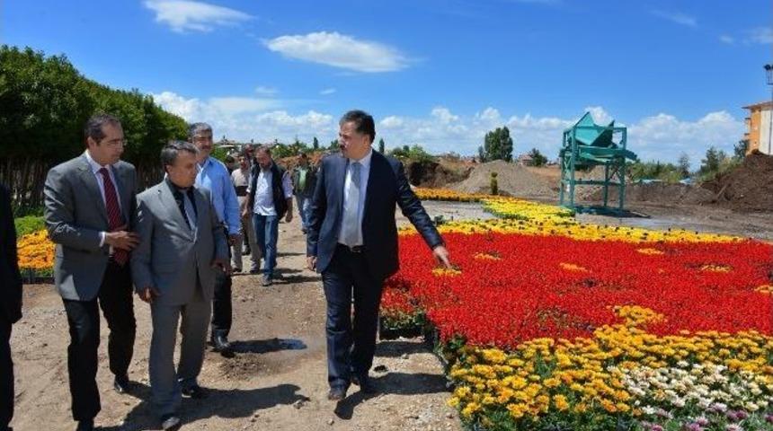 Malatya Belediye Başkanı Ahmet &Ccedil;akır: