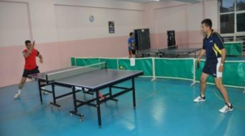 Gen&ccedil;lik Spor Masa Tenisi Takımı T&uuml;rkiye Şampiyonasına Hazırlanıyor