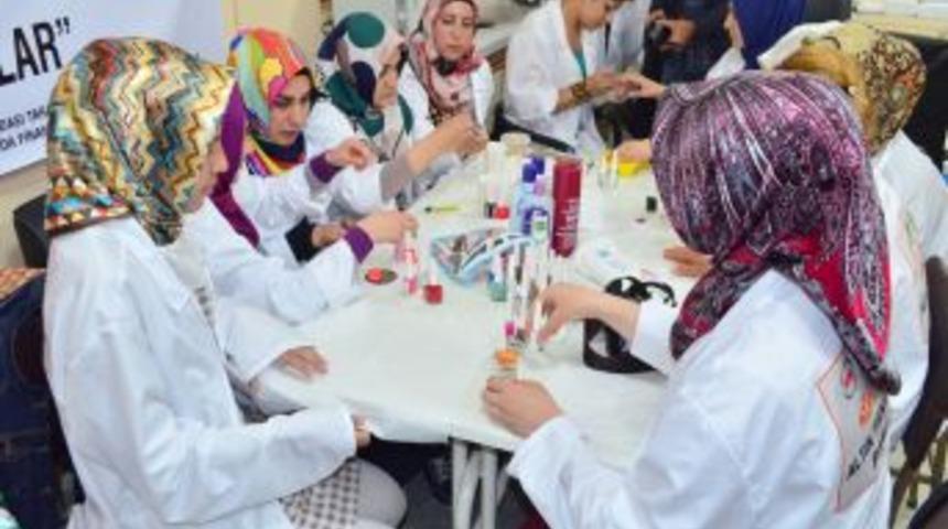 Bayanlara Y&ouml;nelik &lsquo;Altın Tırnaklar&rsquo; Projesi