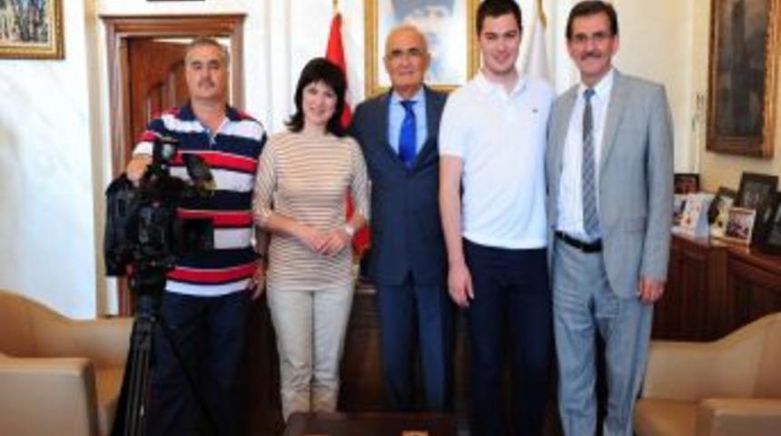 Başkan Yılmaz; &Ccedil;erkesler, T&uuml;rkiye&rsquo;nin Vazge&ccedil;ilmez Zenginliğidir