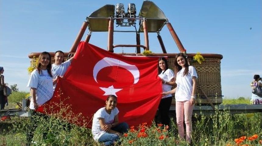 &Uuml;niversite &Ouml;ğrencilerinden &Ouml;rnek Duyarlılık