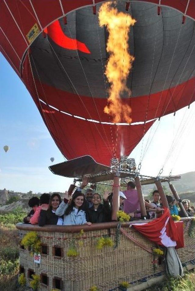 &Uuml;niversite &Ouml;ğrencilerinden &Ouml;rnek Duyarlılık 1