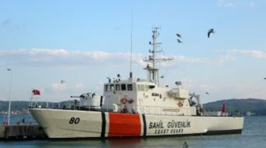 Ayvalık G&uuml;neş Adası'nda 33 Ka&ccedil;ak Yakalandı