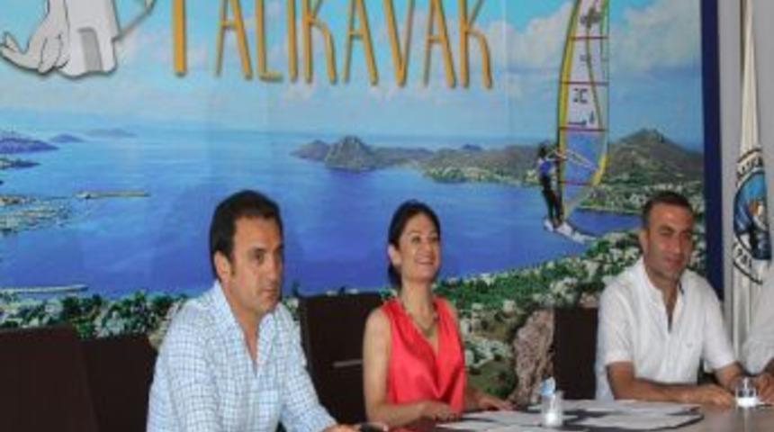 Muğla&rsquo;da Yerleşik Yabancılara T&uuml;rk Hukuk Sistemi Anlatıldı