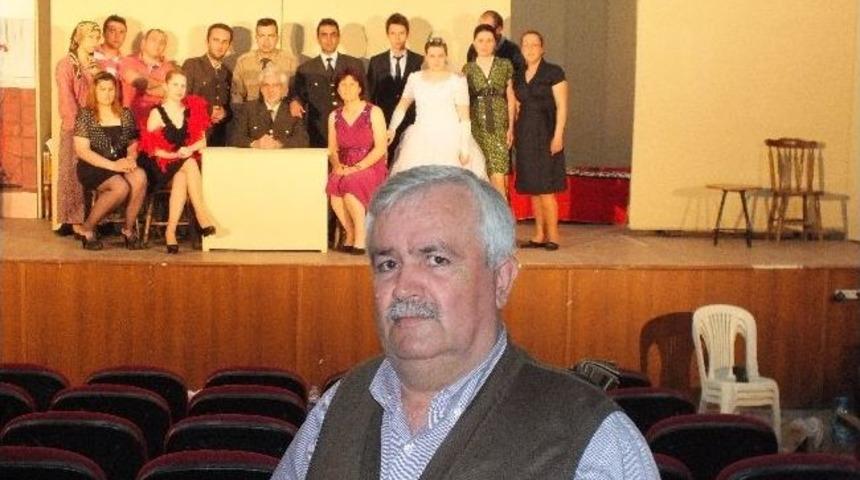 Belediye Tiyatro Y&ouml;netmeni Hoşg&ouml;r;&rdquo; K&uuml;&ccedil;&uuml;k Yerlerde Tiyatro Oyunu Hazırlamak &Ccedil;ok Zordur&rdquo;